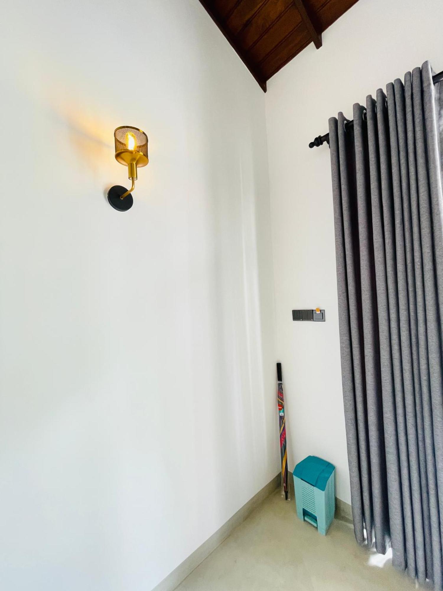 Thara Inn Villa Dickwella Exterior photo